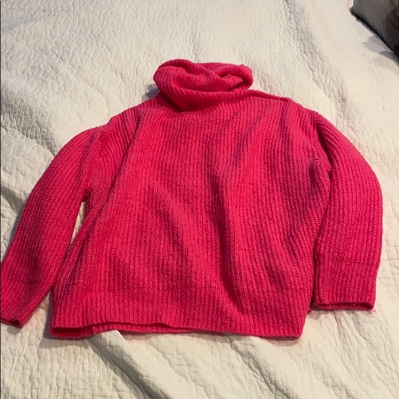 Zara Sweaters - Zara hot pink sweater